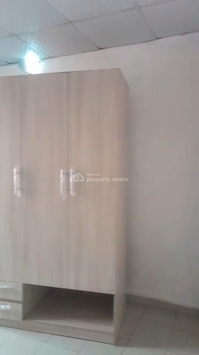 Spacious 2 Units of 2 Bedroom Flats(upper Floor) All Rooms Ensuite, Off Admiralty Way, Lekki Phase 1, Lekki, Lagos, Flat / Apartment for Rent