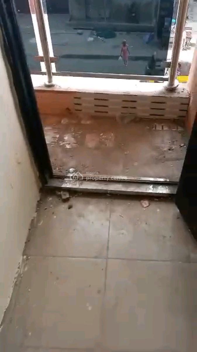 Newly Built 2bedroom Upstairs & Ground Floor Wi, Herbert Macauley Way, Adekunle, Yaba, Lagos, Flat / Apartment for Rent