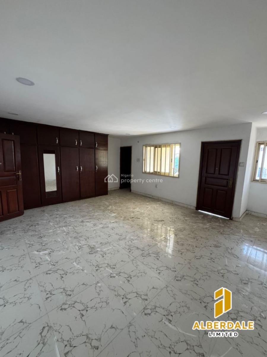 Spacious Shared Master Bedroom (with Balcony), Agungi, Lekki, Lagos, Self Contain (single Rooms) for Rent