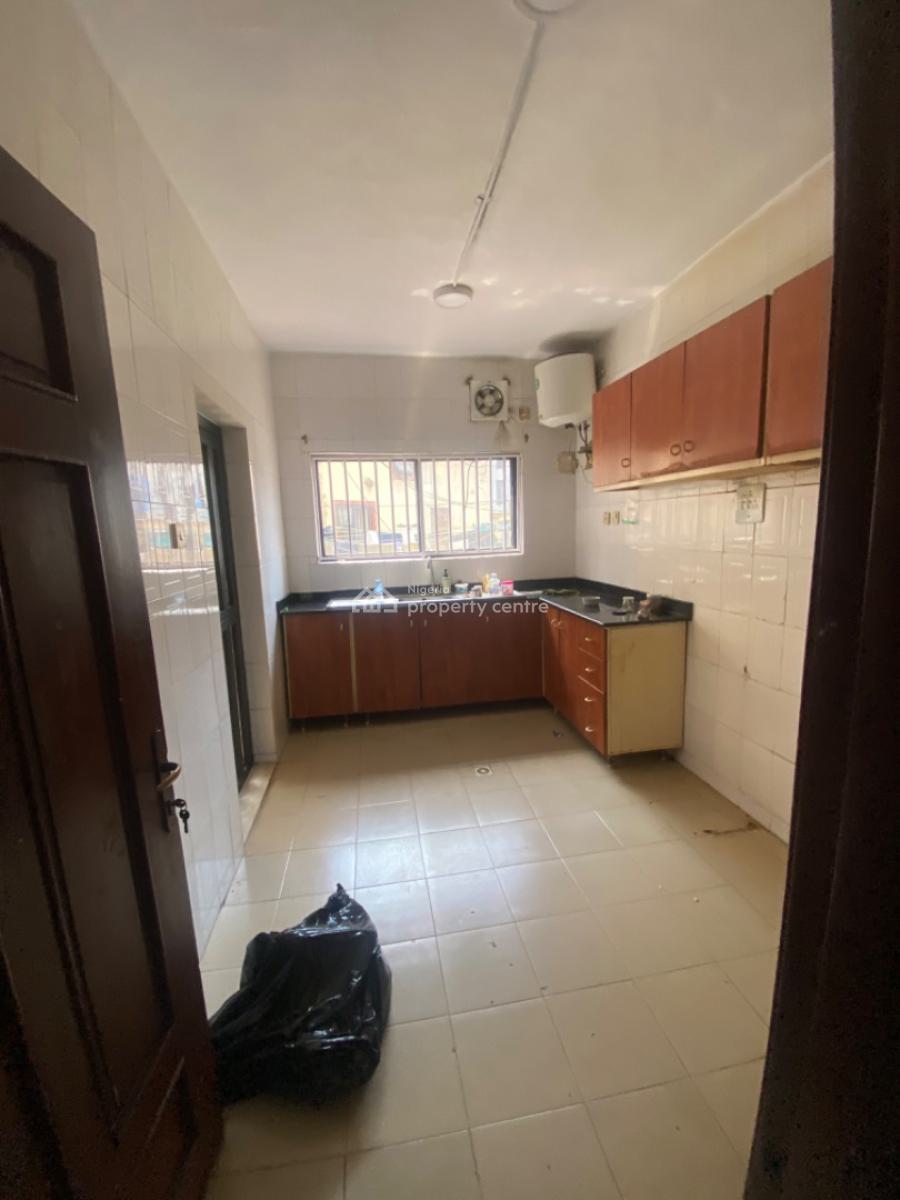Spacious Serviced 3 Bedroom Apartment with Bq in Victoria Island, Off Ligali Ayorinde Victoria Island, Victoria Island (vi), Lagos, Flat / Apartment for Rent