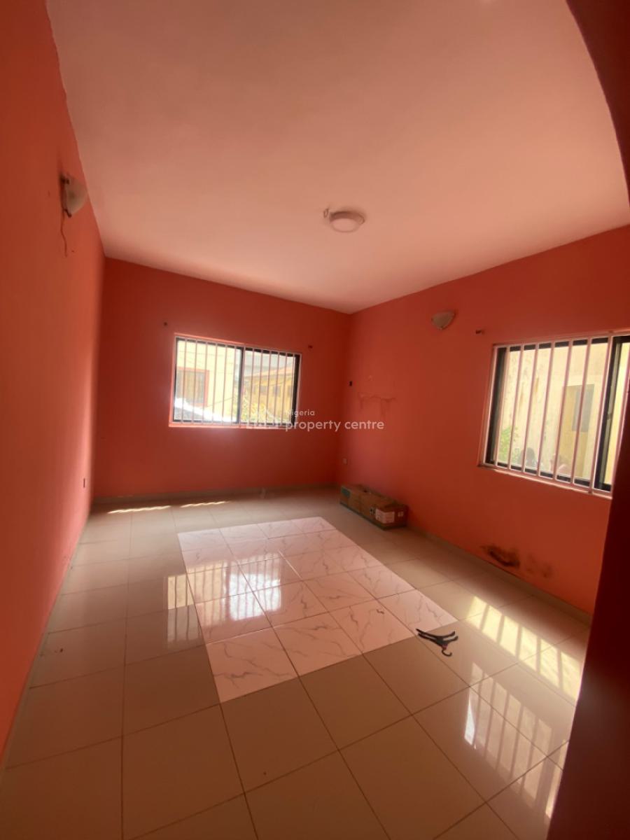 Spacious Serviced 3 Bedroom Apartment with Bq in Victoria Island, Off Ligali Ayorinde Victoria Island, Victoria Island (vi), Lagos, Flat / Apartment for Rent