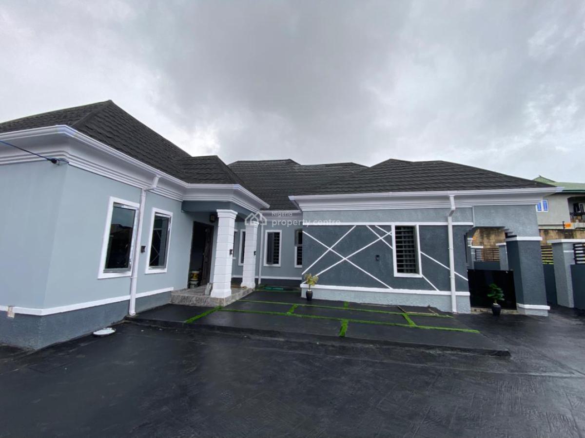 3-bedroom Bungalow +1-bedroom Flat Bq, Location:ateere, Akala Express, Ibadan, Ibadan, Oyo, House for Sale