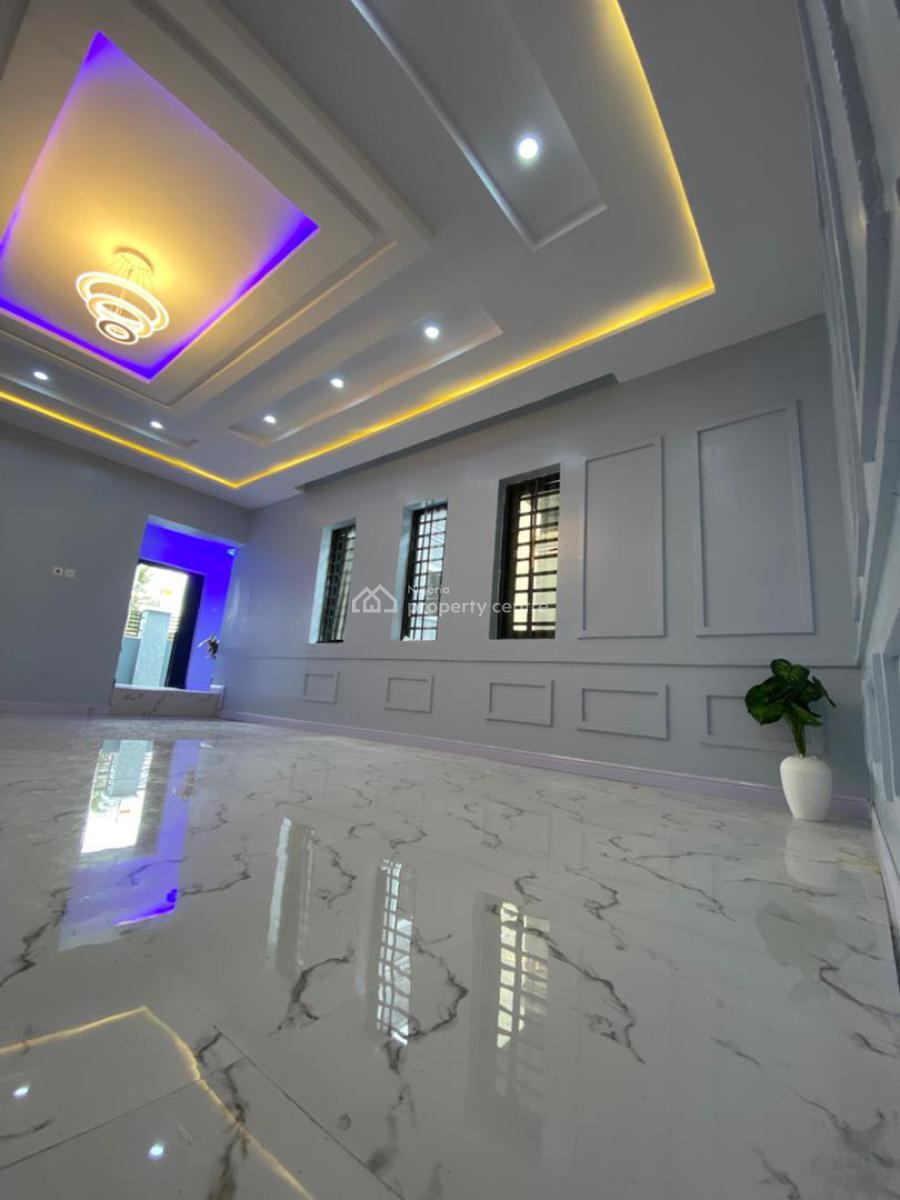 3-bedroom Bungalow +1-bedroom Flat Bq, Location:ateere, Akala Express, Ibadan, Ibadan, Oyo, House for Sale