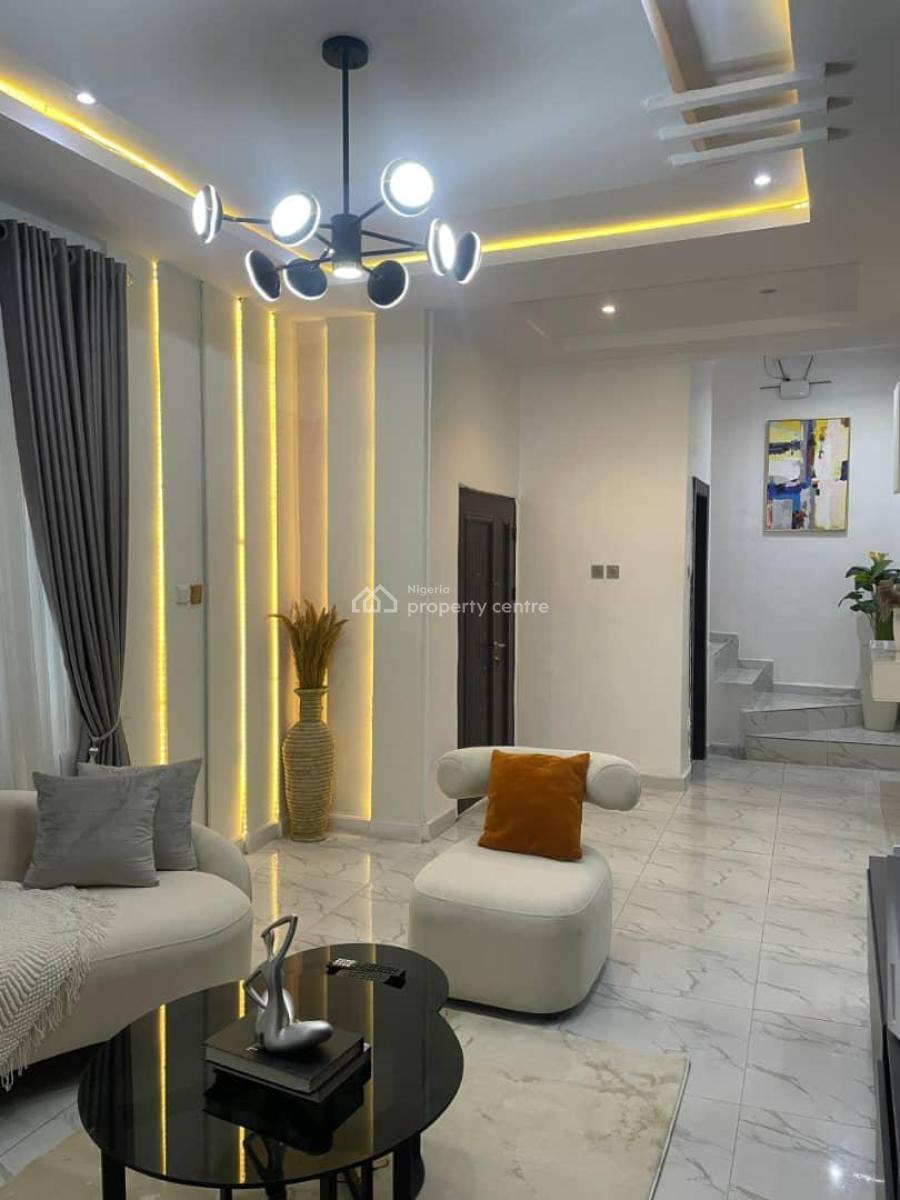 Luxury 4 Bedroom Duplex with Gym and Balcony, Off Admiralty Way, Lekki Phase 1, Lekki, Lagos, House Short Let