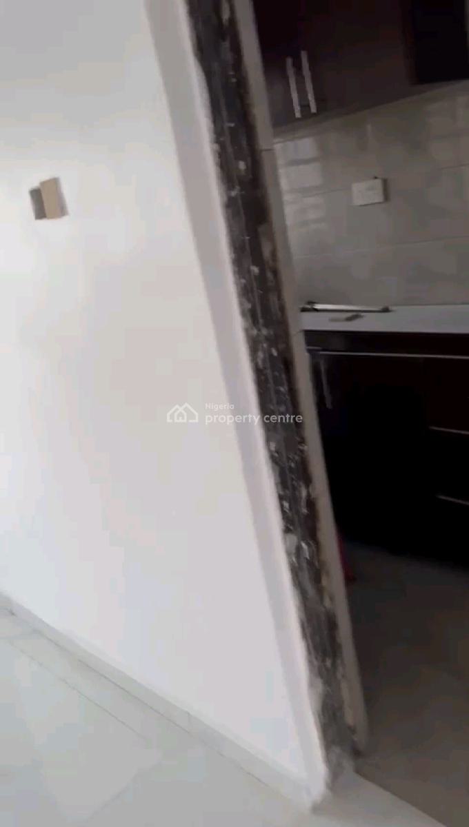 a Newly Built and Spacious 2bedroom Apartment, Oloruntoyin Street, Oworonshoki, Shomolu, Lagos, Flat / Apartment for Rent