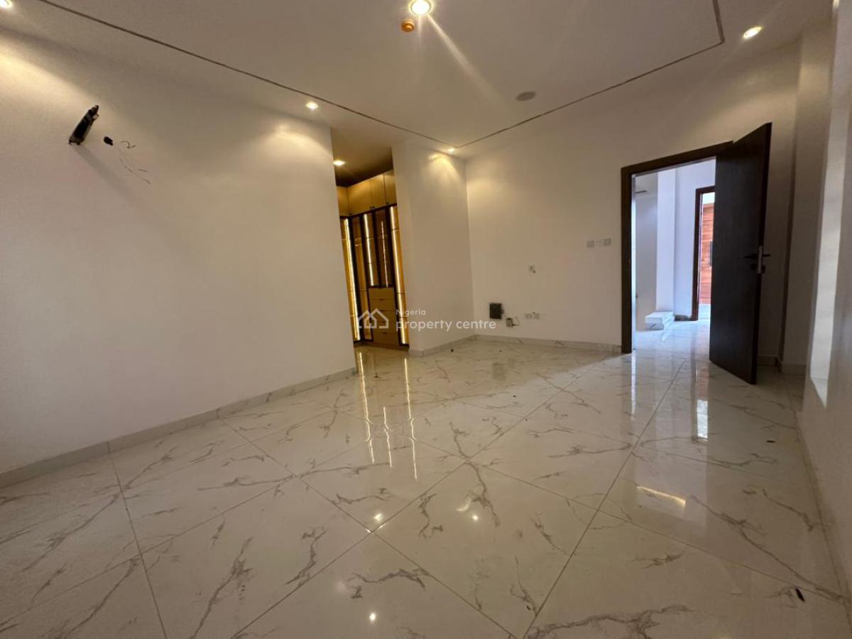 4 Bedroom Semi-detached Duplex with Bq, Gra Phase 1, Magodo, Lagos, Semi-detached Duplex for Sale