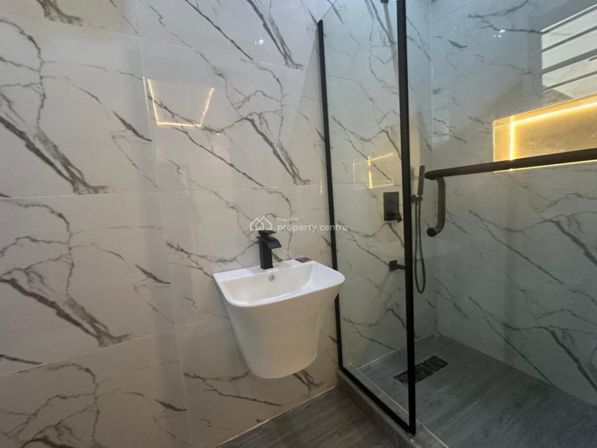 4 Bedroom Semi-detached Duplex with Bq, Gra Phase 1, Magodo, Lagos, Semi-detached Duplex for Sale