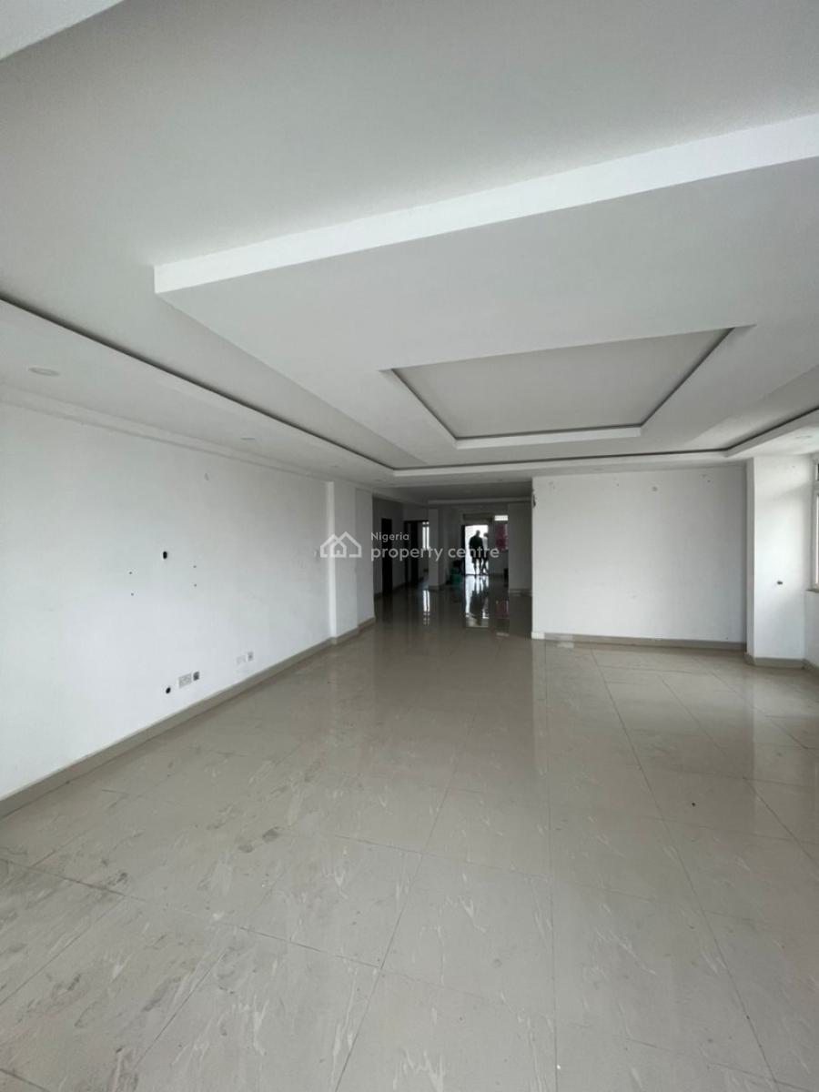 Waterfront 3bedroom with Pool Fully Serviced, Main Lekki, Lekki Phase 1, Lekki, Lagos, Flat / Apartment for Rent