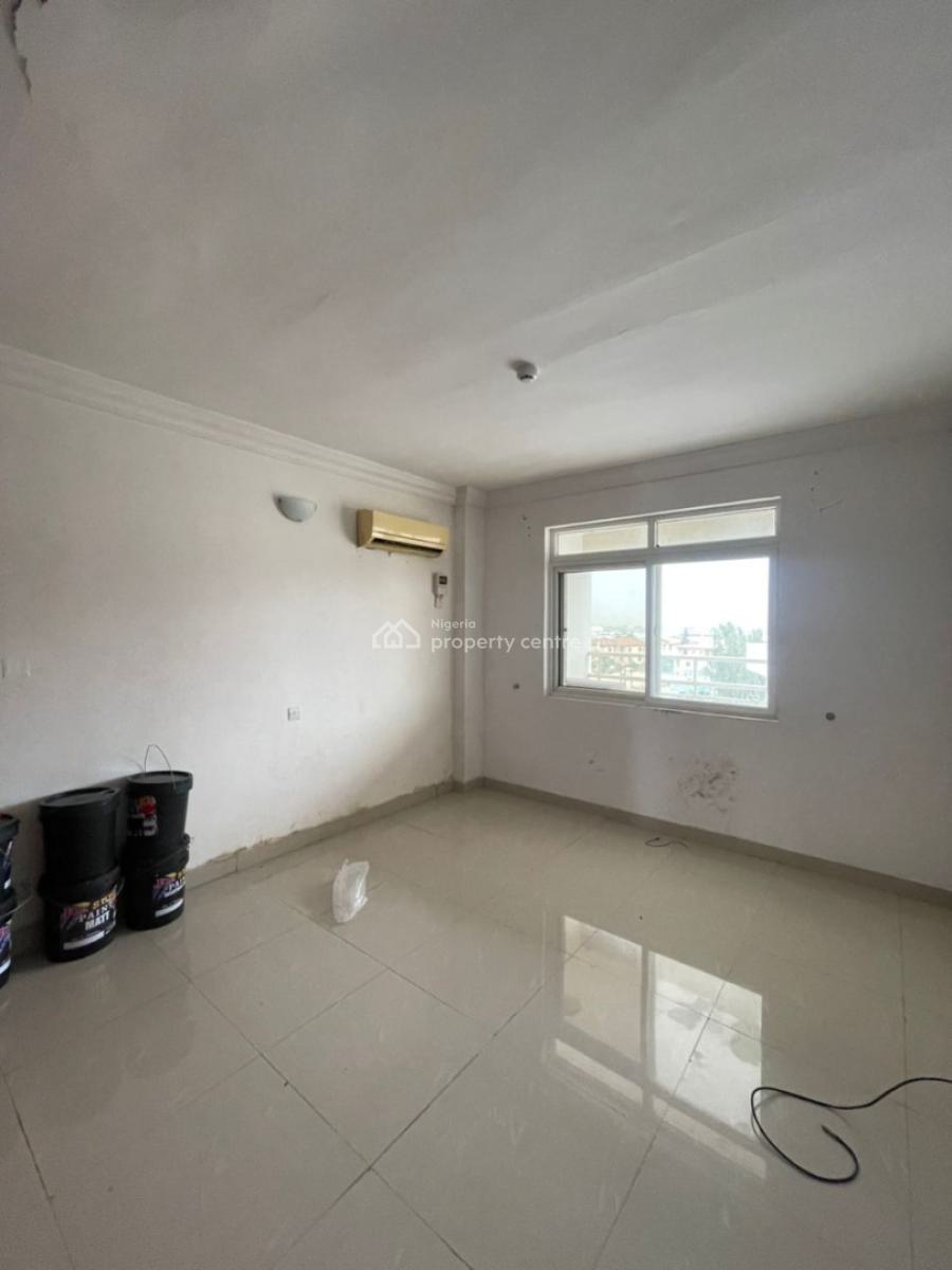 Waterfront 3bedroom with Pool Fully Serviced, Main Lekki, Lekki Phase 1, Lekki, Lagos, Flat / Apartment for Rent