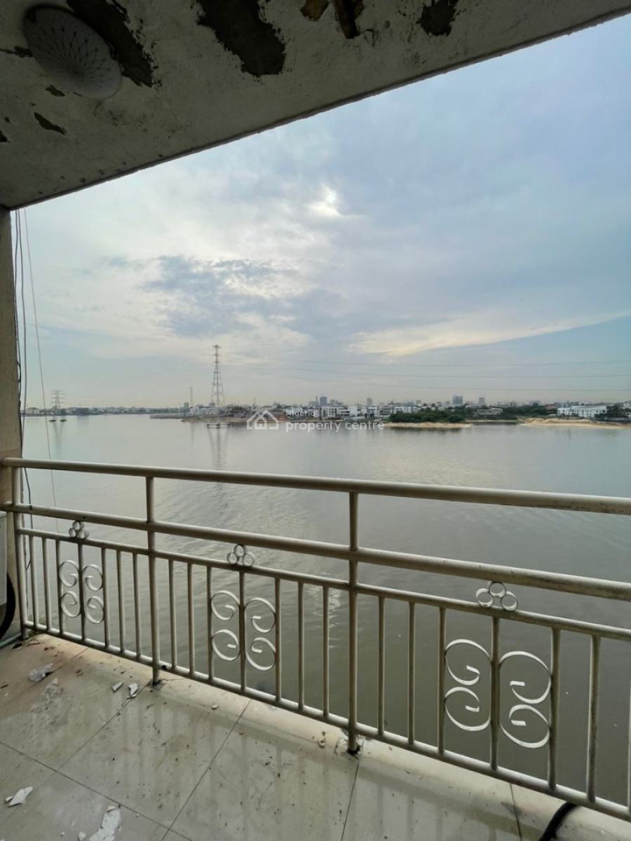 Waterfront 3bedroom with Pool Fully Serviced, Main Lekki, Lekki Phase 1, Lekki, Lagos, Flat / Apartment for Rent