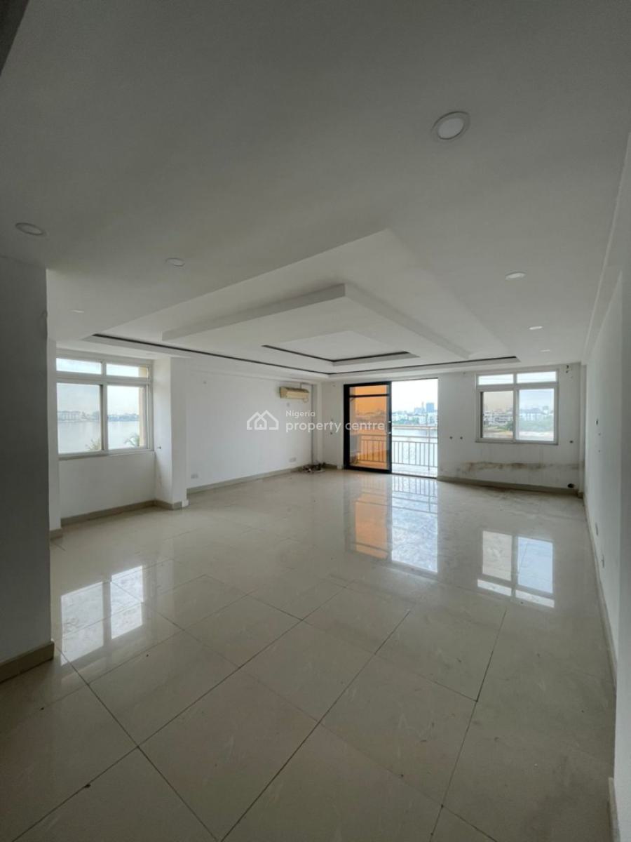 Waterfront 3bedroom with Pool Fully Serviced, Main Lekki, Lekki Phase 1, Lekki, Lagos, Flat / Apartment for Rent