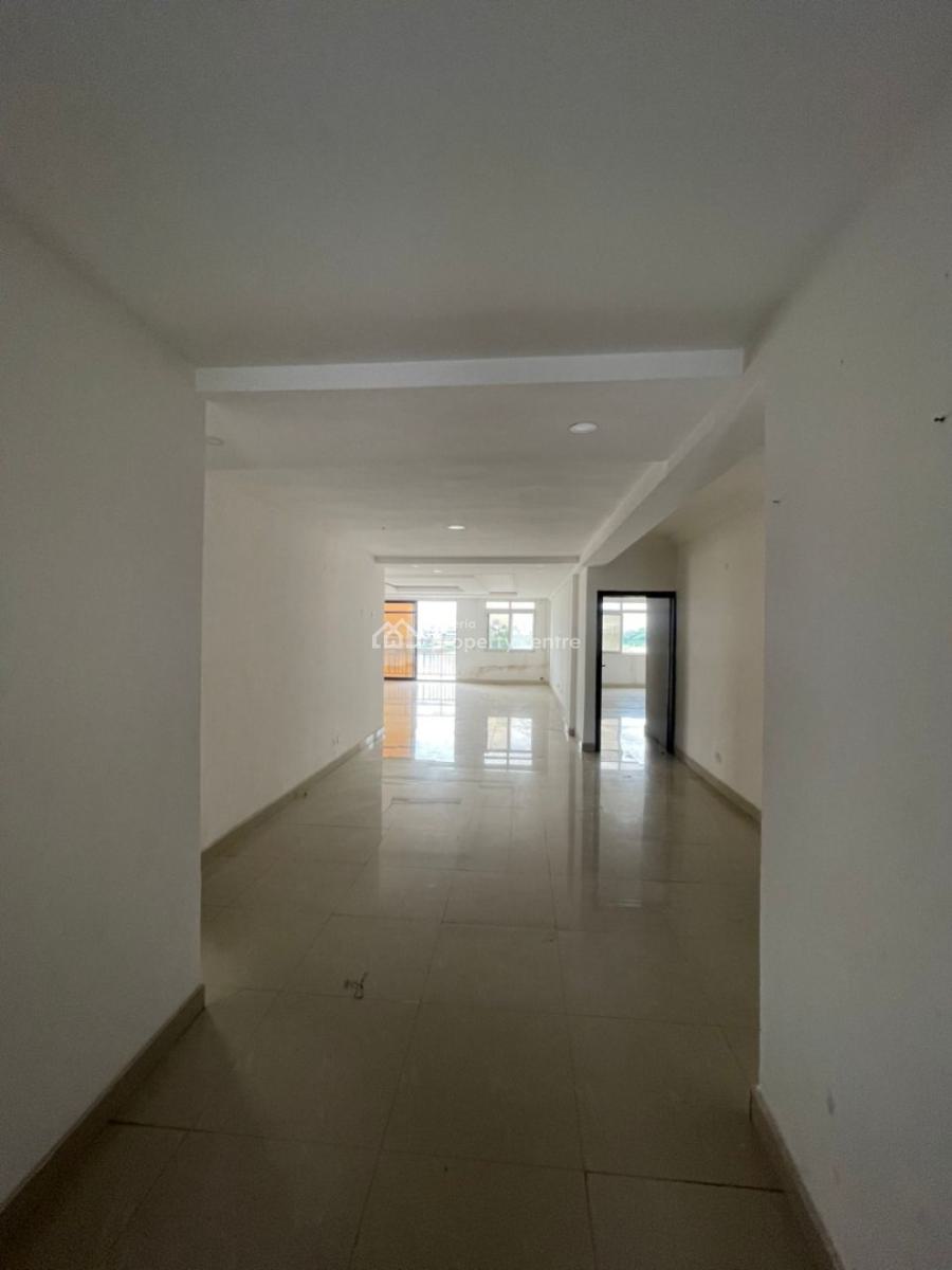 Waterfront 3bedroom with Pool Fully Serviced, Main Lekki, Lekki Phase 1, Lekki, Lagos, Flat / Apartment for Rent