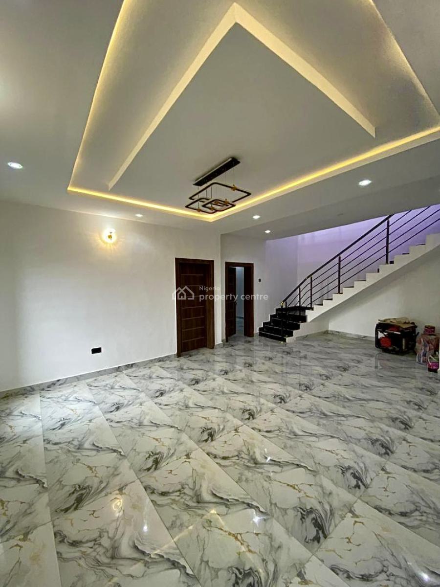Well-designed 4-bedroom Semi-detached Duplex with Bq, Orchid, Lekki, Lagos, Semi-detached Duplex for Sale