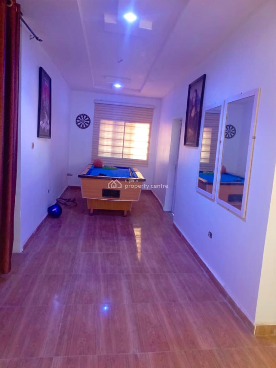 5bedroom Penthouse House Including Car and Bike in an Estate in Lugbe, Pyakasa Lugbe. Abuja - Nigeria., Pyakasa, Lugbe District, Abuja, Detached Bungalow for Sale