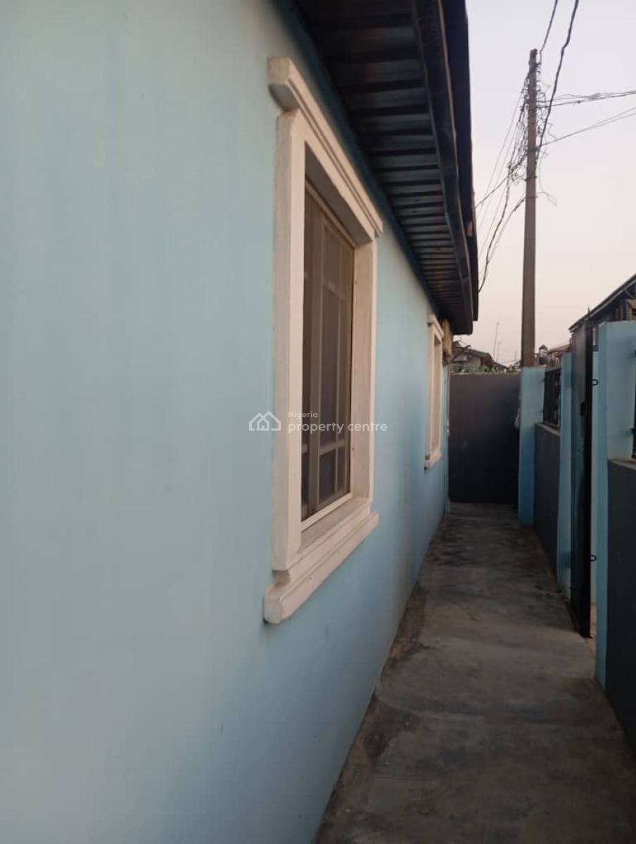 Bungalow, 4 Surulere Street Lawanson, Lawanson, Surulere, Lagos, Detached Bungalow for Sale