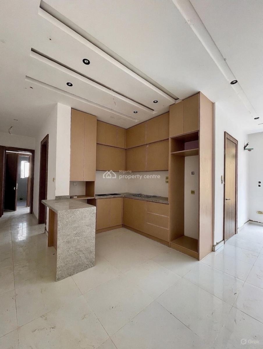 Lovely 3 Bedroom Apartment with Bq, Lekki Phase 1, Lekki Phase 1, Lekki, Lagos, Block of Flats for Sale