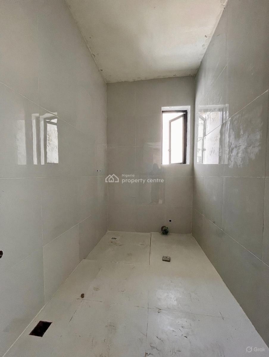 Lovely 3 Bedroom Apartment with Bq, Lekki Phase 1, Lekki Phase 1, Lekki, Lagos, Block of Flats for Sale