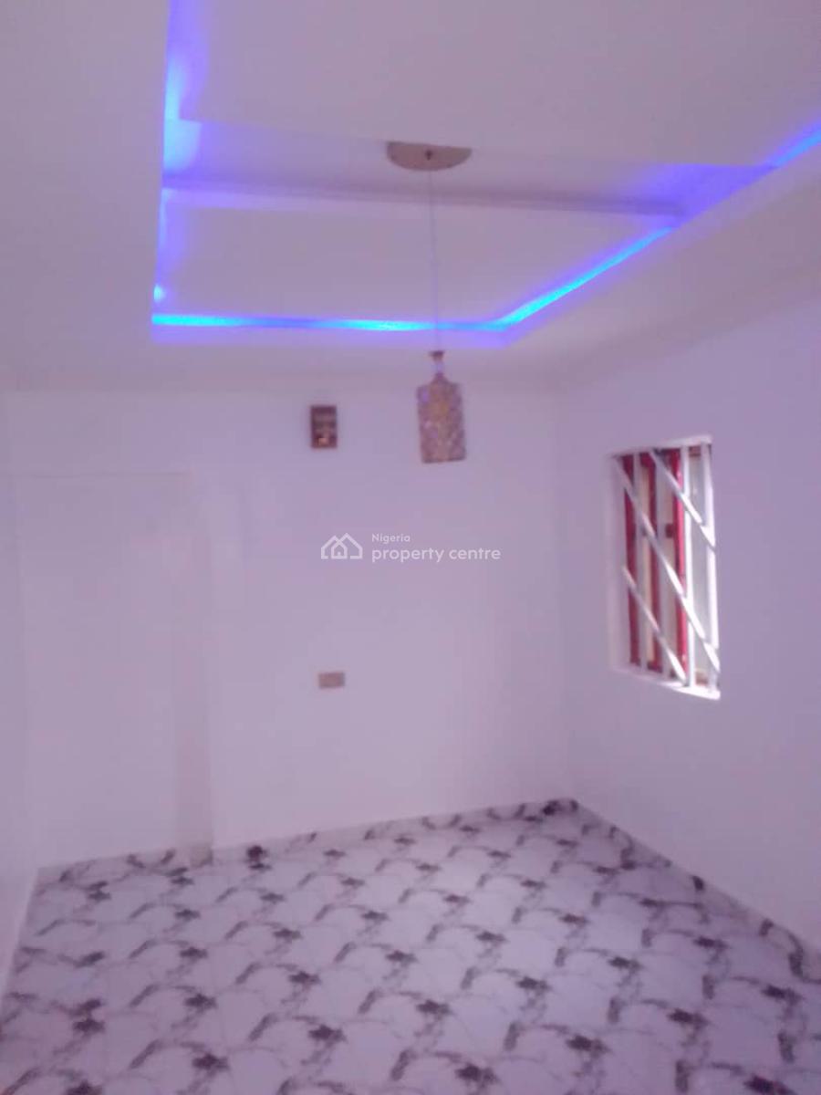Nice Self Con, Apo Resettlement, Apo, Abuja, Self Contain (single Rooms) for Rent