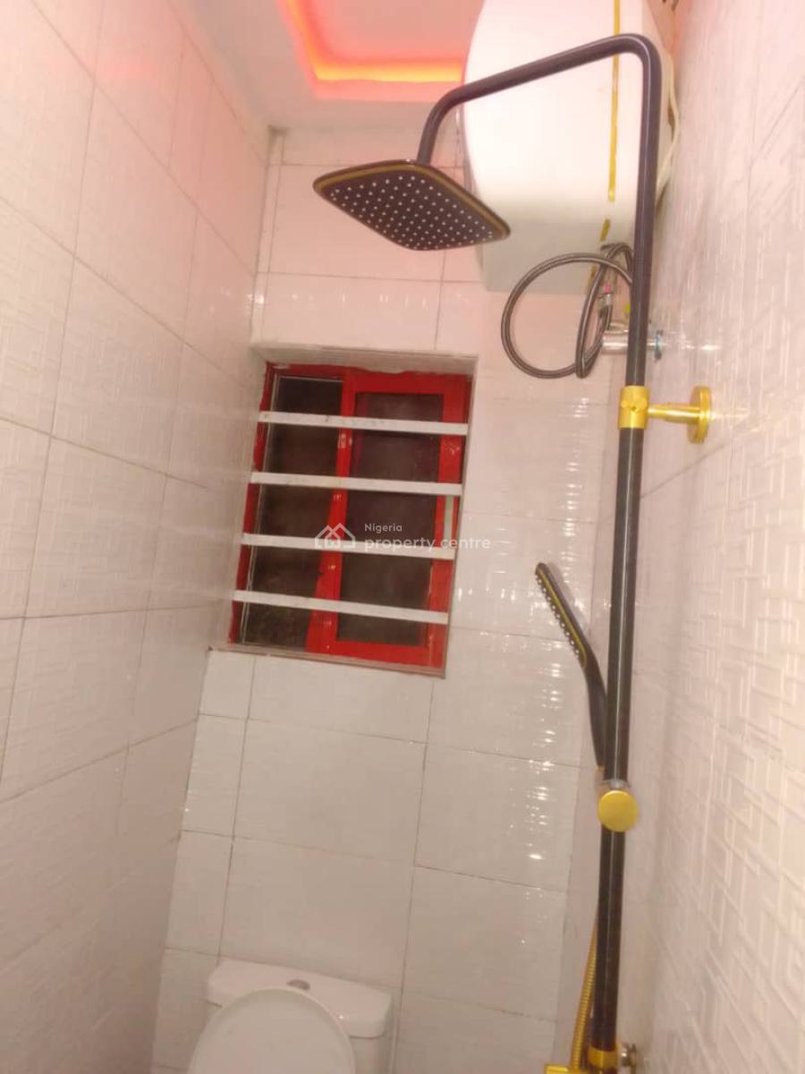 Nice Self Con, Apo Resettlement, Apo, Abuja, Self Contain (single Rooms) for Rent