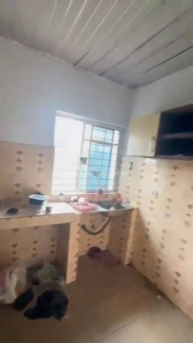 Lovely 2bedroom Flat, Soluyi, Gbagada, Lagos, Flat / Apartment for Rent