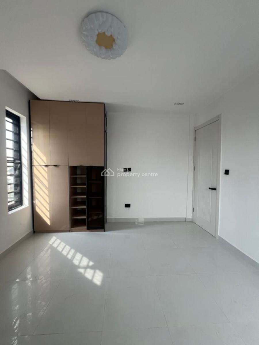 2bedroom Serviced Apartment, Ologolo, Ologolo, Lekki, Lagos, Block of Flats for Sale