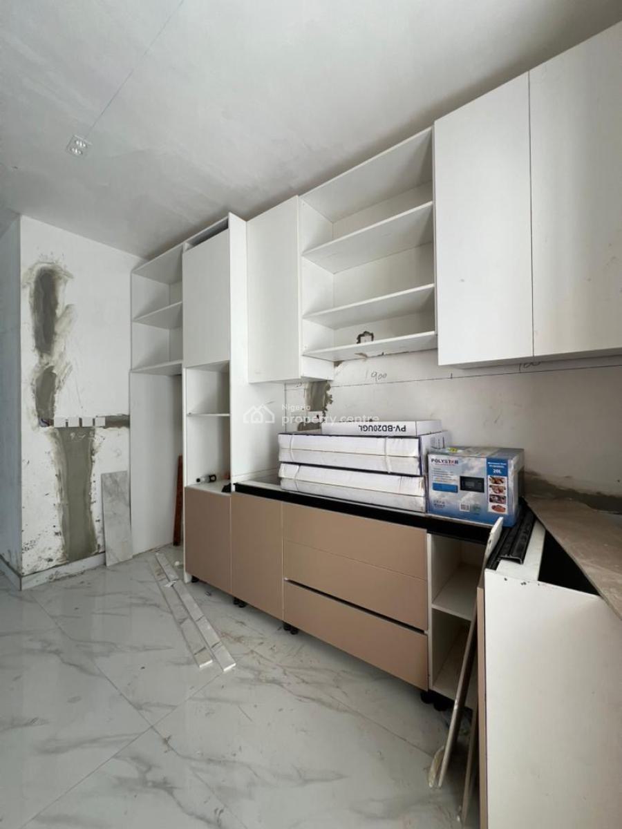 Very Spacious and Modern 2-bedroom Apartment Located in a Secure Gated, Lekki Phase 1, Lekki, Lagos, Flat / Apartment for Sale