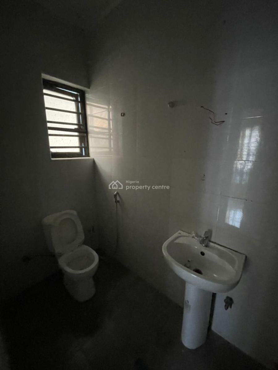 Newly Renovated 2 Bedroom Apartment, Ologolo, Lekki, Lagos, Flat / Apartment for Rent