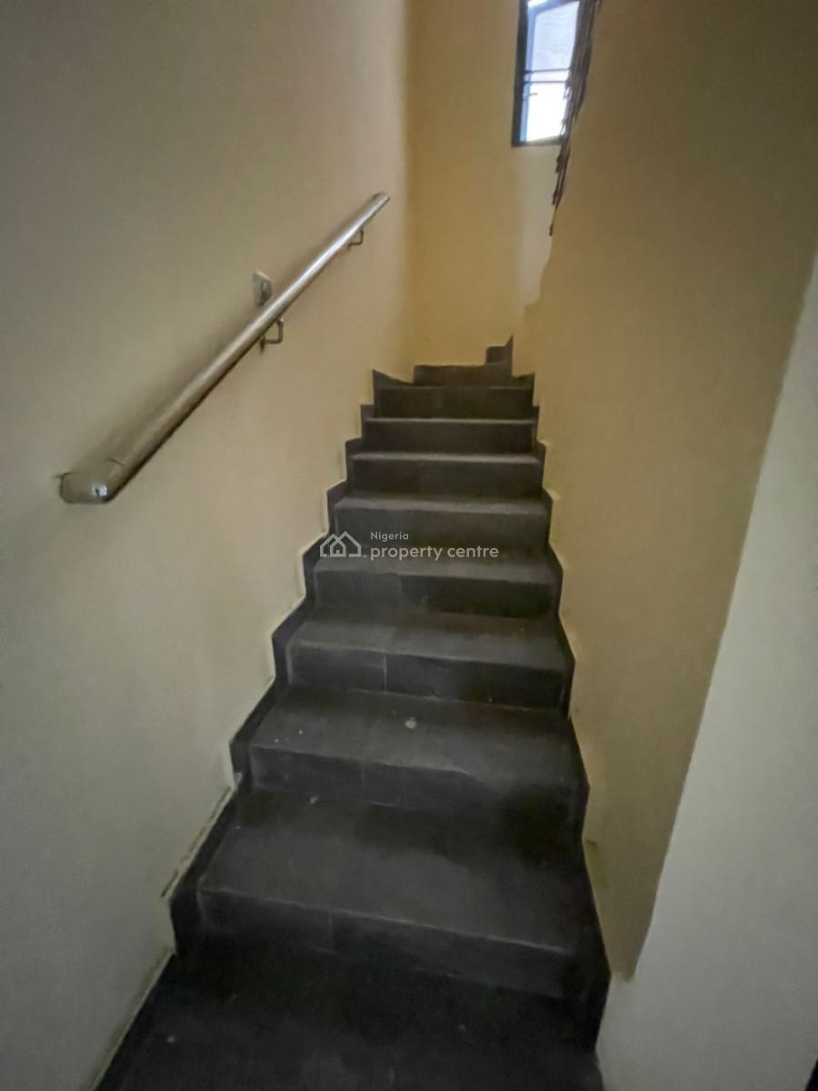 Newly Renovated 2 Bedroom Apartment, Ologolo, Lekki, Lagos, Flat / Apartment for Rent