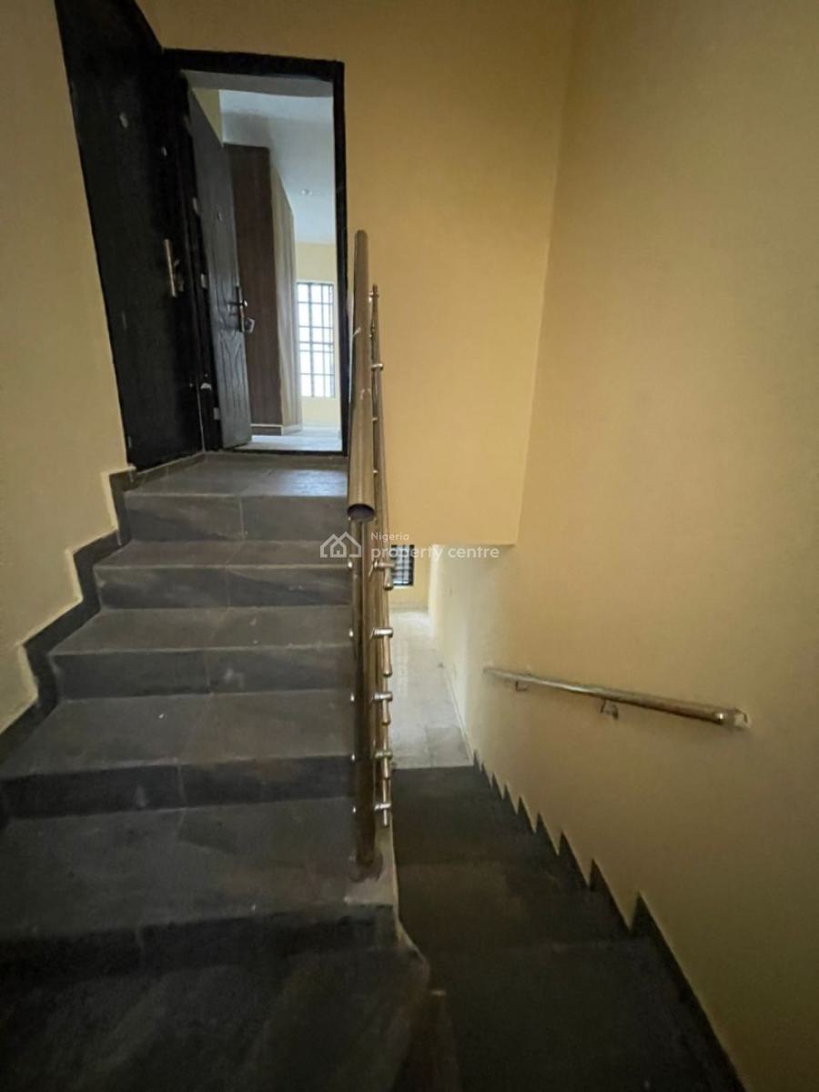 Newly Renovated 2 Bedroom Apartment, Ologolo, Lekki, Lagos, Flat / Apartment for Rent