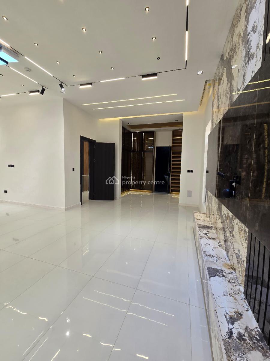 Luxurious and Spacious 5-bedroom Detached Duplex with Bq,, Lekki Phase 1, Lekki, Lagos, Detached Duplex for Sale