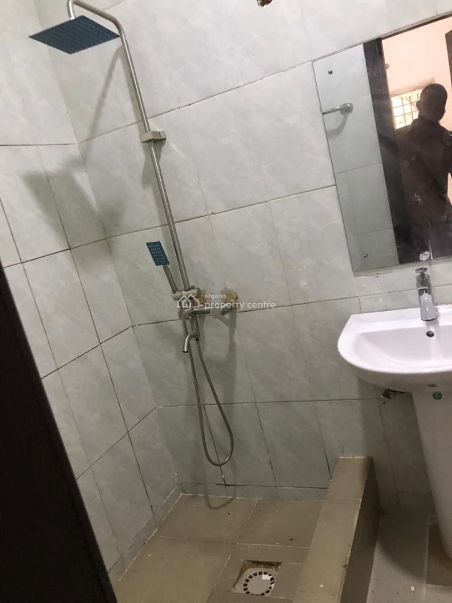 Luxury and Serviced 3 Bedroom Apartment, Lekki Phase 1, Lekki, Lagos, Flat / Apartment for Rent