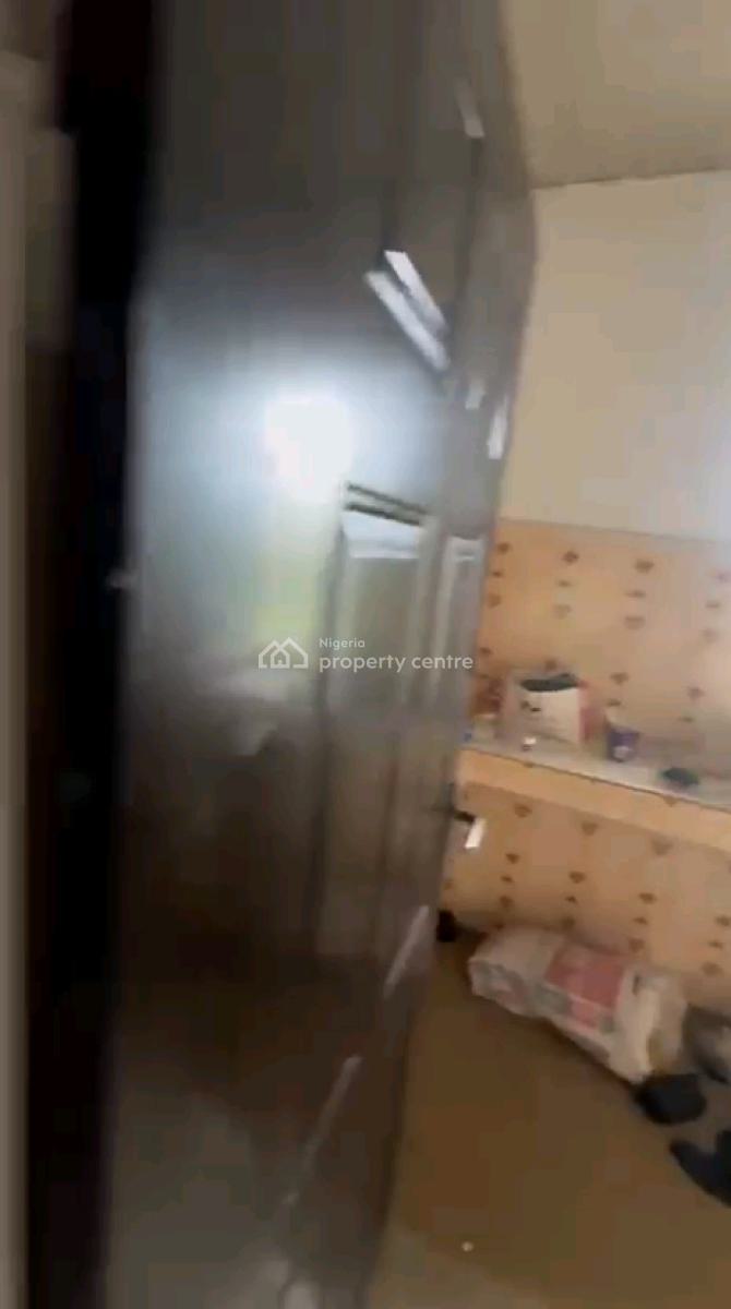 2 Bedroom Upstairs All Room En-suite with Guest Toilet, Soluyi, Gbagada, Lagos, Flat / Apartment for Rent