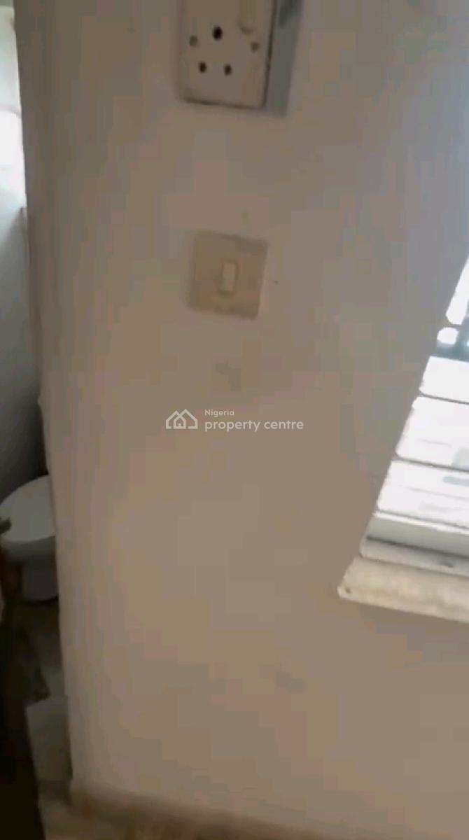 2 Bedroom Upstairs All Room En-suite with Guest Toilet, Soluyi, Gbagada, Lagos, Flat / Apartment for Rent