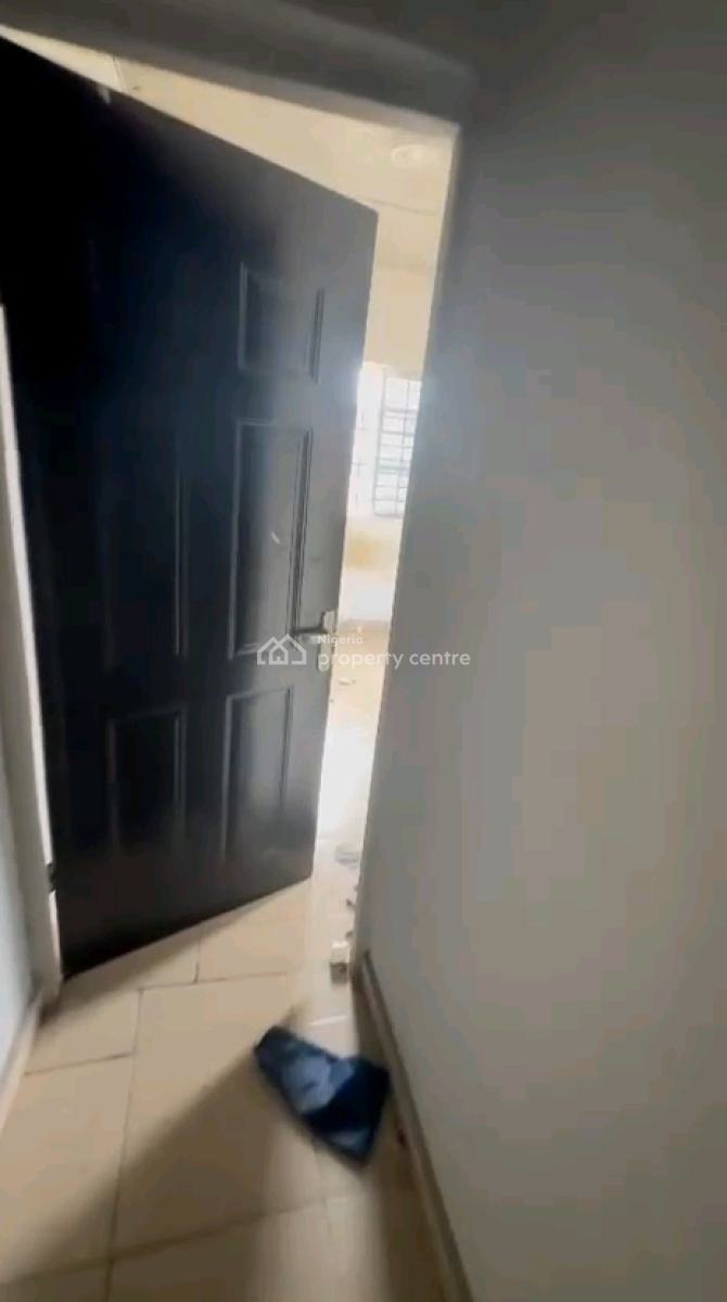 2 Bedroom Upstairs All Room En-suite with Guest Toilet, Soluyi, Gbagada, Lagos, Flat / Apartment for Rent