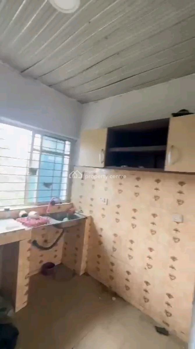 2 Bedroom Upstairs All Room En-suite with Guest Toilet, Soluyi, Gbagada, Lagos, Flat / Apartment for Rent