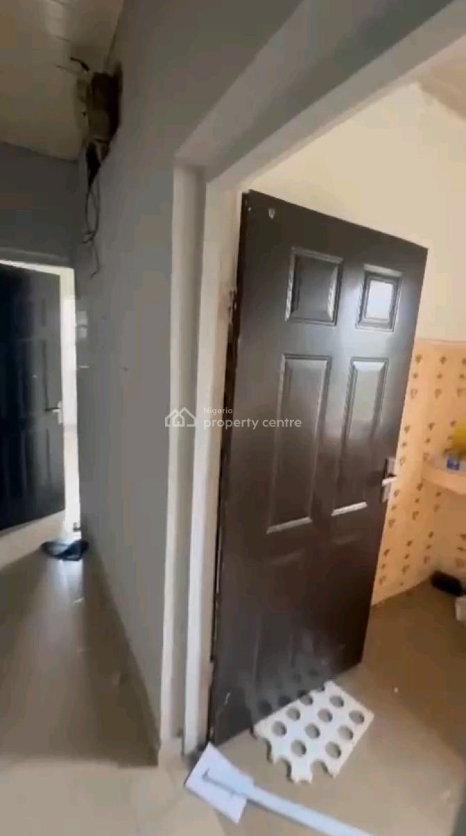 2 Bedroom Upstairs All Room En-suite with Guest Toilet, Soluyi, Gbagada, Lagos, Flat / Apartment for Rent