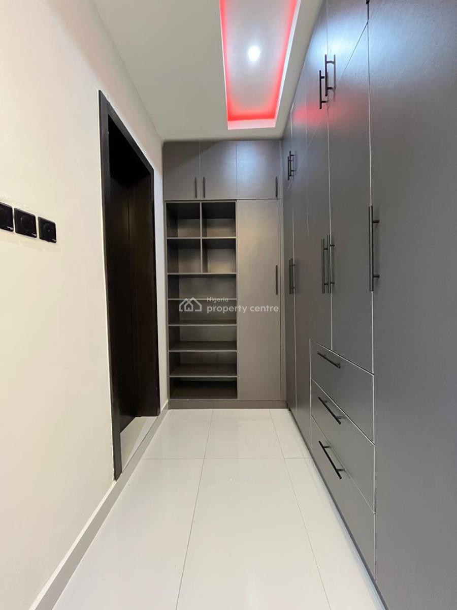 Amazingly Built 5 Bedroom Fully Detached Duplex in a Secured Estate, Gated Area|tarred Road|spaciously Built Rooms| Ample Car Park, Magodo, Lagos, Detached Duplex for Sale