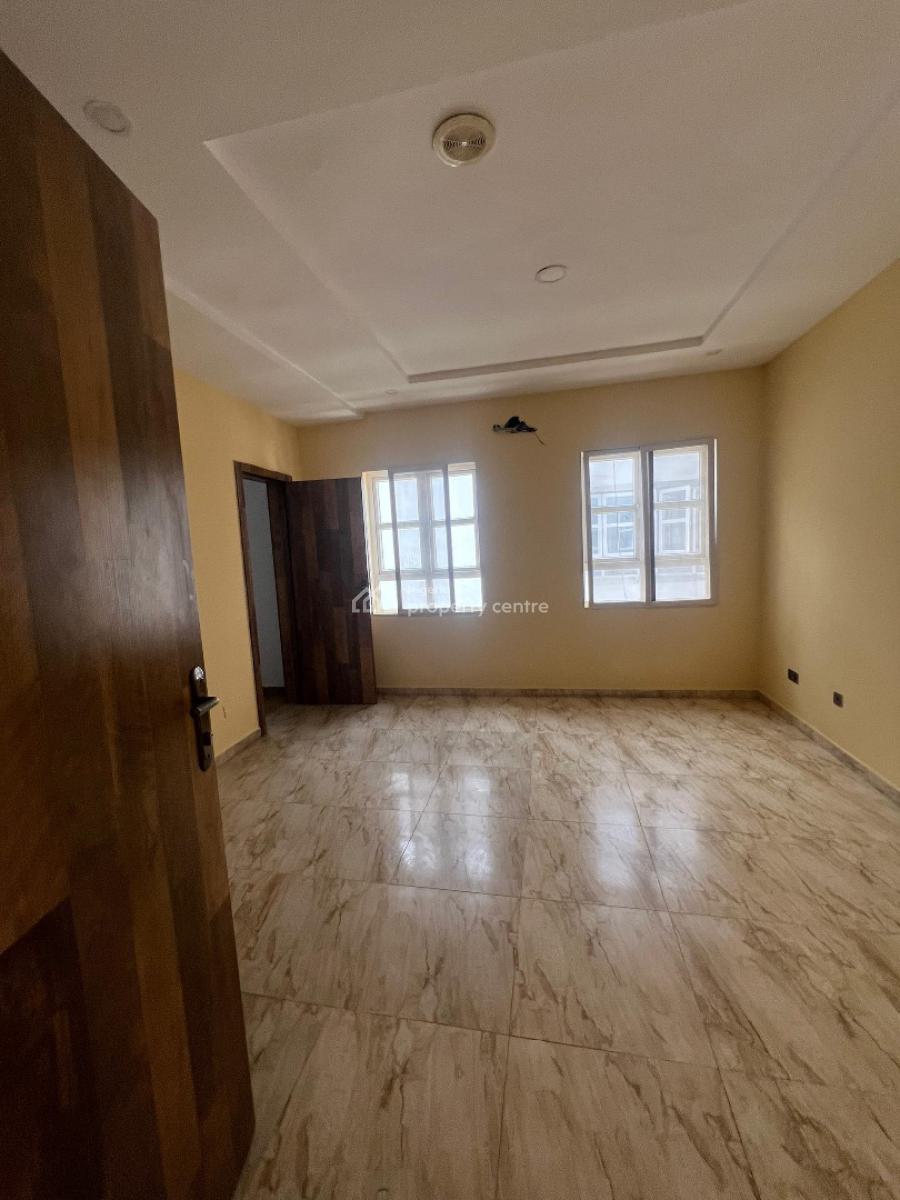 Beautiful Spacious Room in a Duplex Shared Apt with 24hrs Light,pool, Royal Pine Estate Victoria Bay Court Orchid Road Lekki Lagos, Lekki, Lagos, Self Contain (single Rooms) for Rent