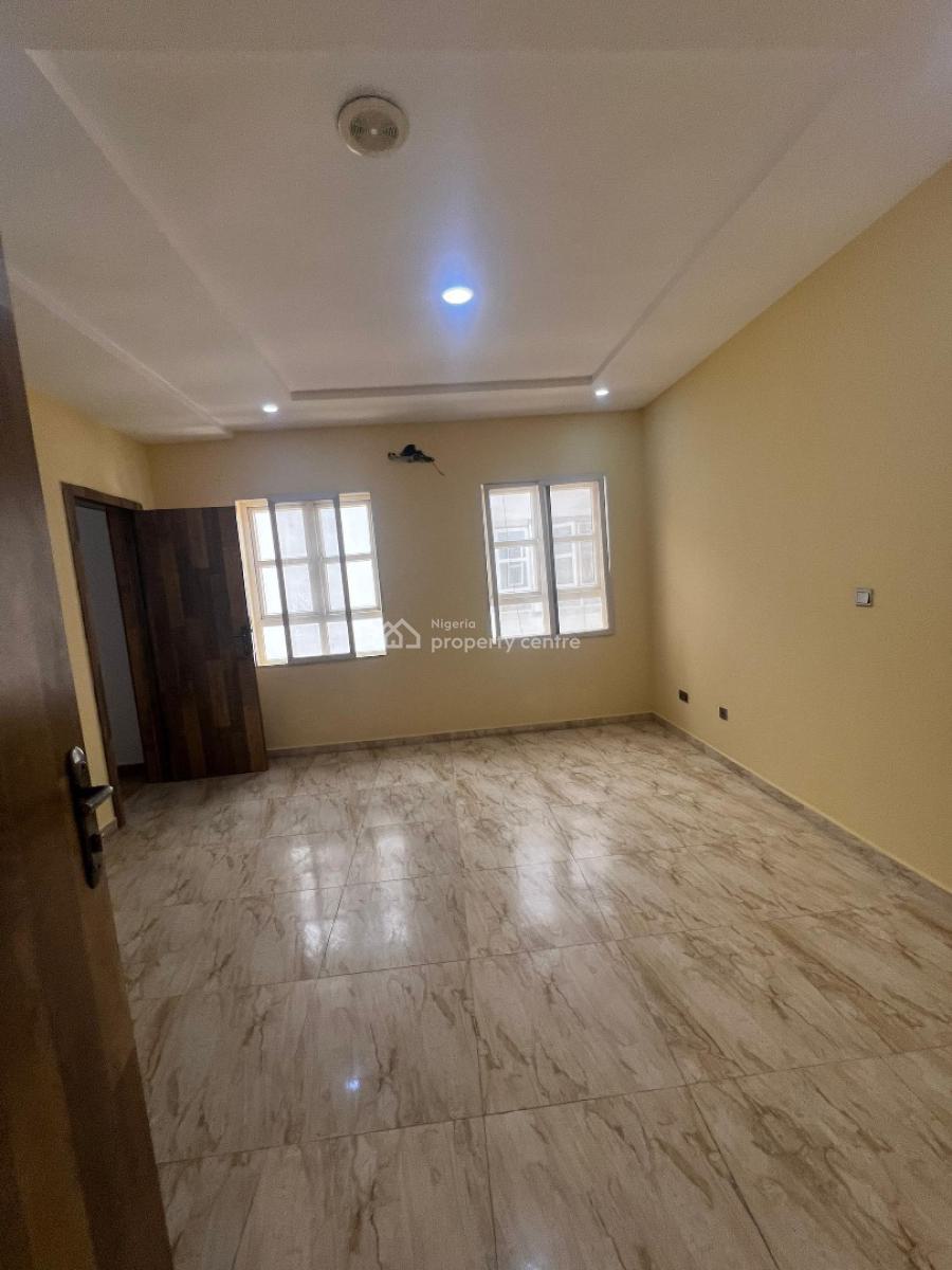 Beautiful Spacious Room in a Duplex Shared Apt with 24hrs Light,pool, Royal Pine Estate Victoria Bay Court Orchid Road Lekki Lagos, Lekki, Lagos, Self Contain (single Rooms) for Rent