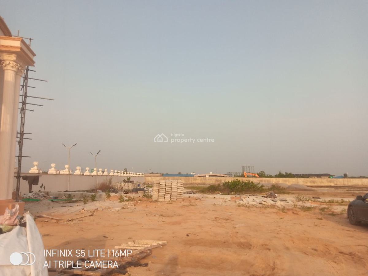 Prime 1000sqm Land with C of O  Invest & Build with Confidence, Located in Bolorunpelu Facing The Lekki Epe Express Way, Eleranigbe, Ibeju Lekki, Lagos, Commercial Land for Sale