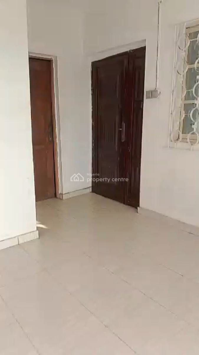 Lovely Room and Parlour Self Contained, Adenson Ilepo Bus Stop, Lasu-igando Road Lagos, Igando, Alimosho, Lagos, Flat / Apartment for Rent