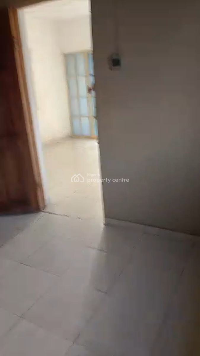 Lovely Room and Parlour Self Contained, Adenson Ilepo Bus Stop, Lasu-igando Road Lagos, Igando, Alimosho, Lagos, Flat / Apartment for Rent
