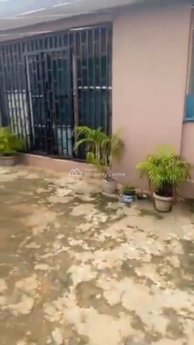 a 5 Units of Flat, Very Close to Iyana Ejigbo Bustop Lagos, Ejigbo, Lagos, Terraced Bungalow for Sale