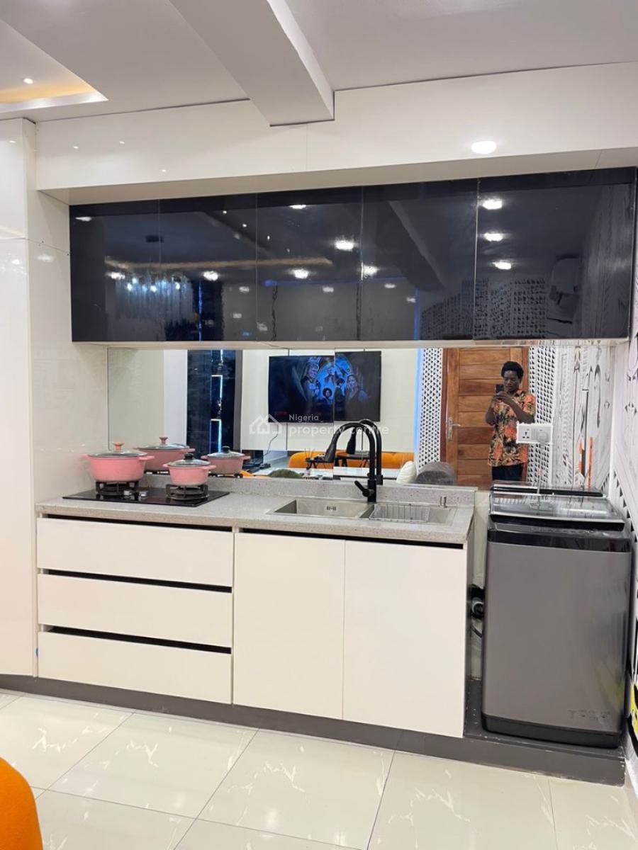 -luxury New 1bedroom with Ps5 -big Mirror -board Games - Balcony, Lekki Phase 1, Lekki, Lagos, Flat / Apartment Short Let