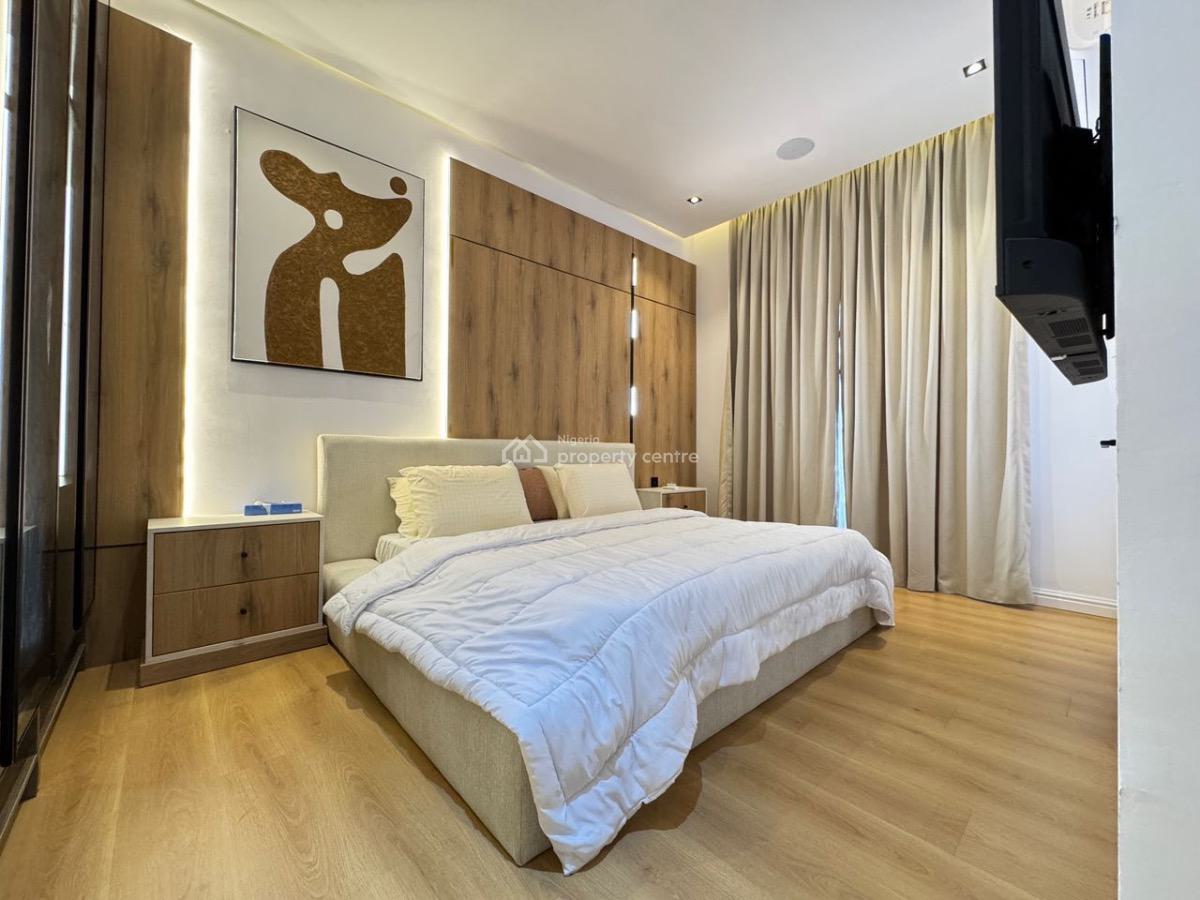 3bedroom Apartment on The 2nd Floor --  Lekki Phase 1, Lekki Phase 1, Lekki, Lagos, Flat / Apartment Short Let