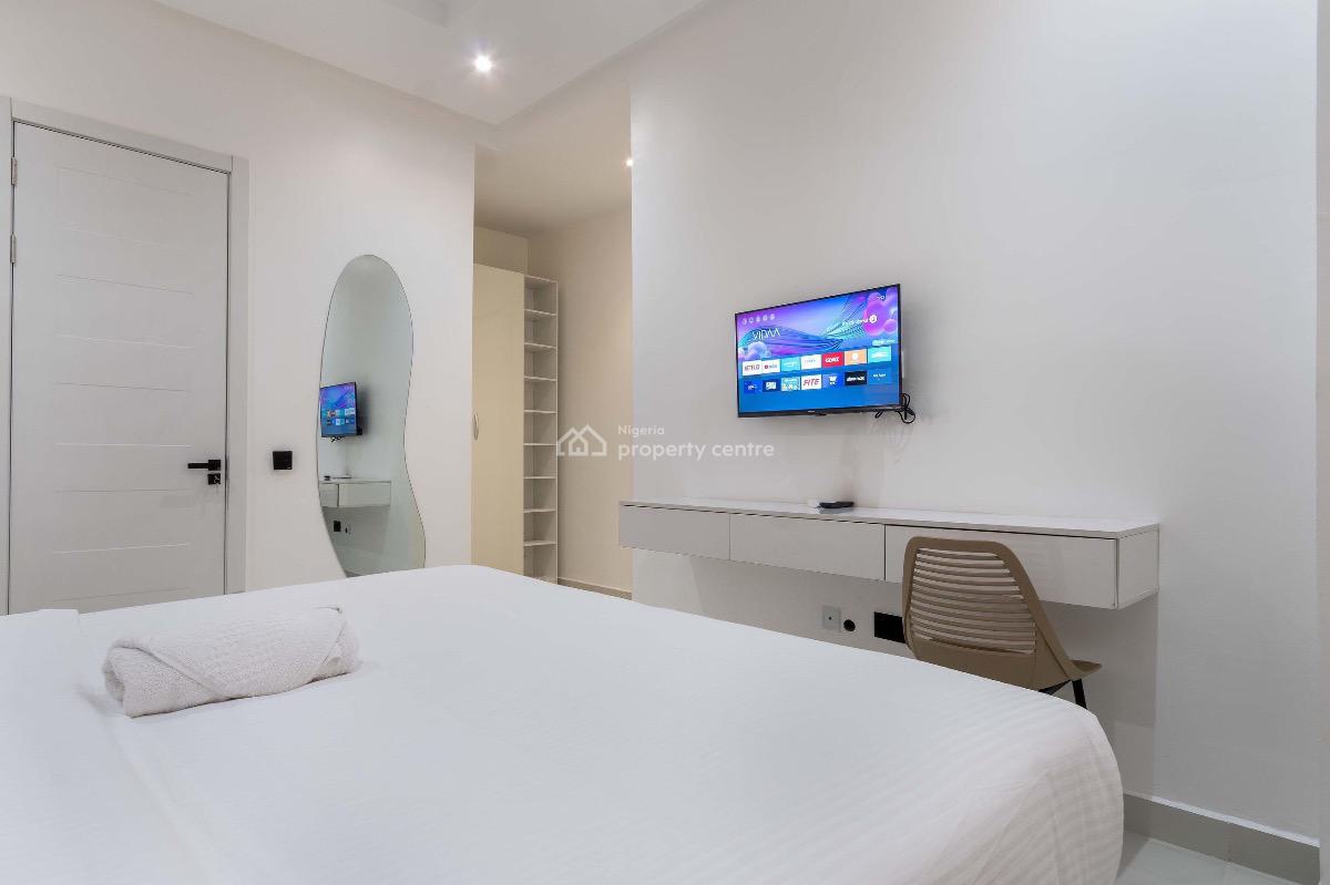 Brand New 2bedroom Smart Home with 2 Balconies, Swimming Pool  Gym &, Lekki Phase 1, Lekki, Lagos, Flat / Apartment Short Let
