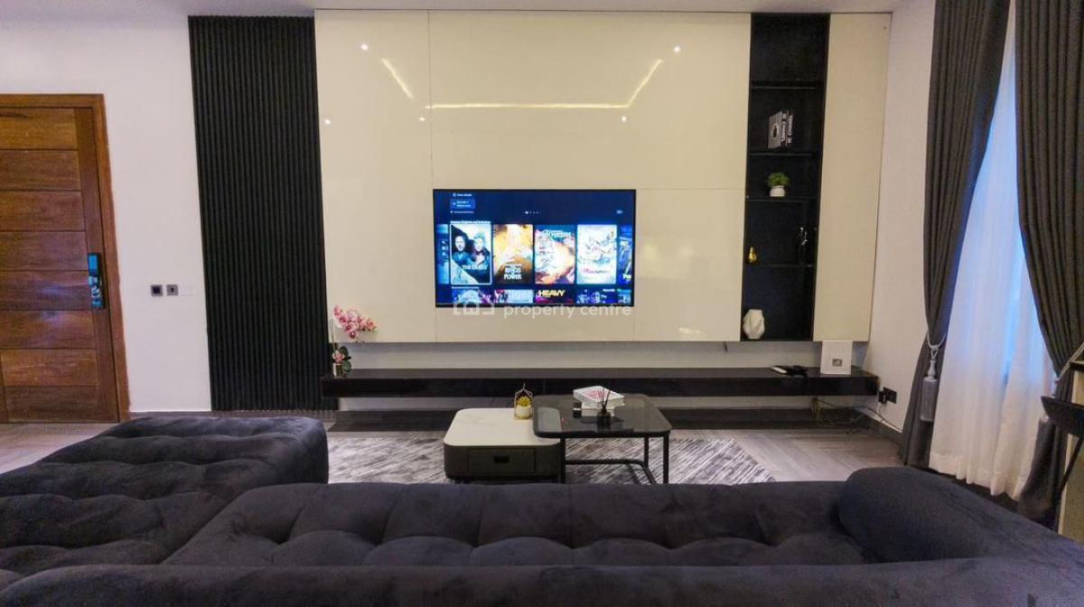 Brand New 2 Beds Luxe with Ps5 Swimming Pool Excellent Services, Lekki Phase 1, Lekki, Lagos, Flat / Apartment Short Let