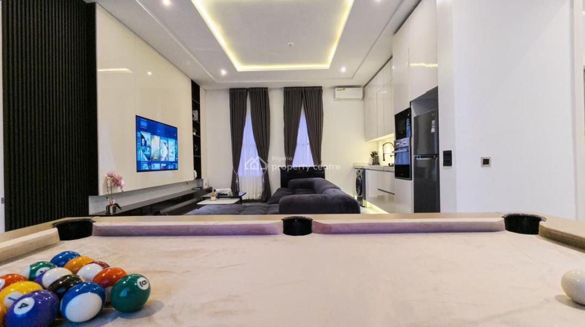 Brand New 2 Beds Luxe with Ps5 Swimming Pool Excellent Services, Lekki Phase 1, Lekki, Lagos, Flat / Apartment Short Let