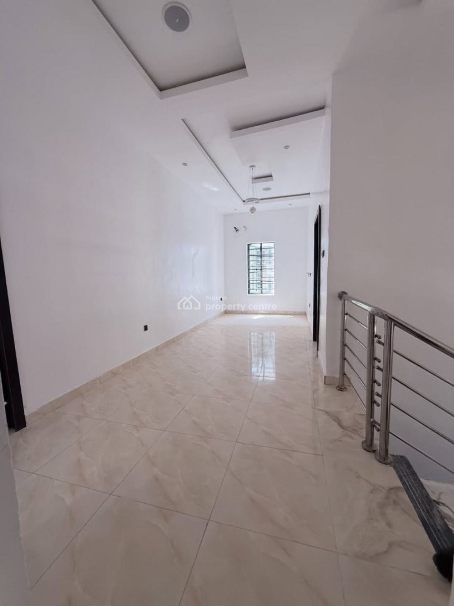 5bedroom Detached Duplex with Bq, Osapa, Lekki, Lagos, Detached Duplex for Sale