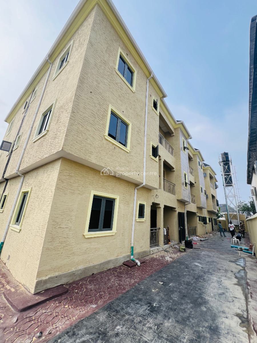 Beautiful 3 Bedroom Apartment in a Secured Neighborhood Very Spacious, Fidiso Estate, Juat After Sangotedo Shoperight, Abijo, Lekki, Lagos, Flat / Apartment for Rent